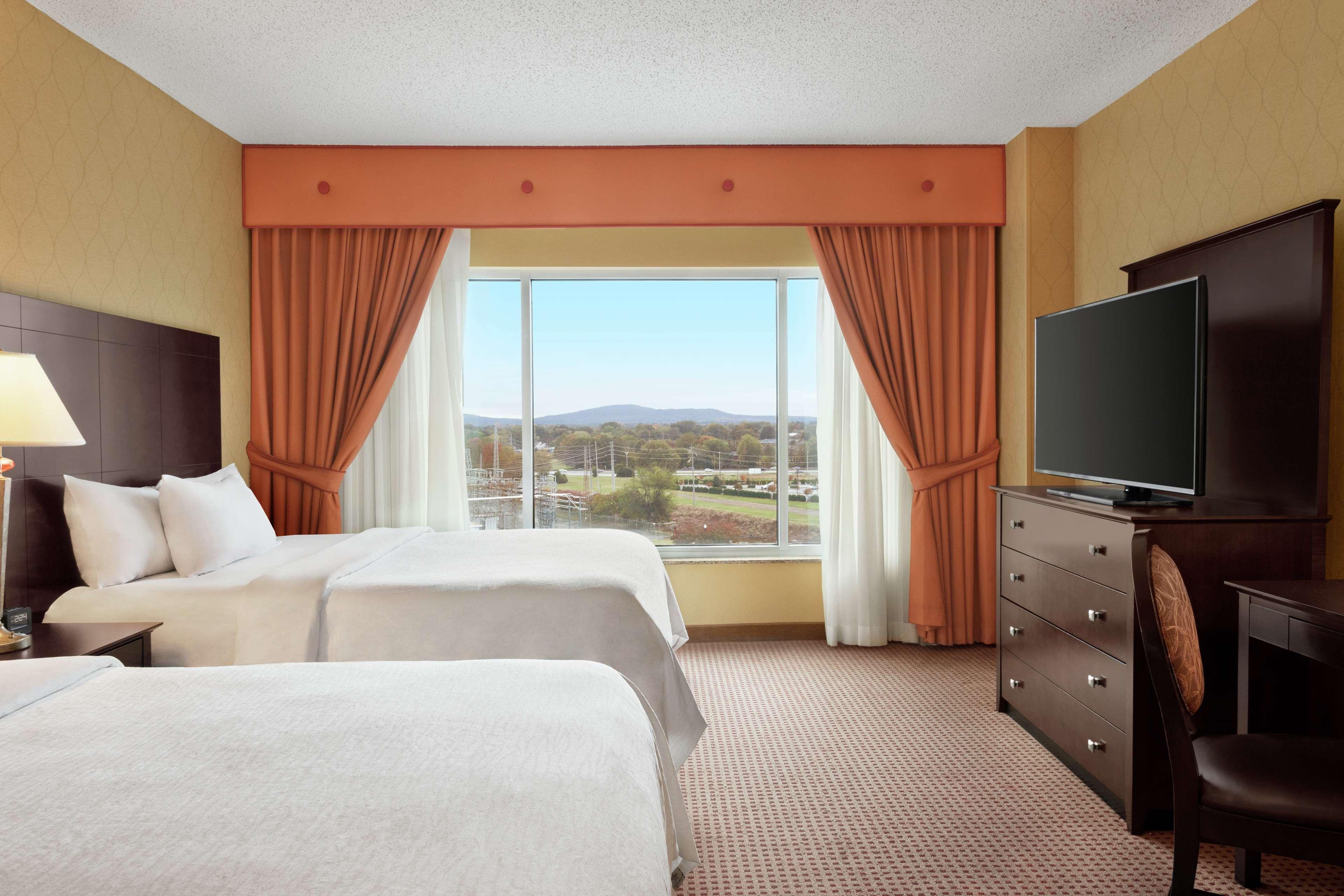 Embassy Suites Huntsville Dış mekan fotoğraf